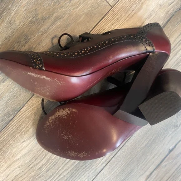 Tory burch Astrid lace up two-tone burgandy heel - Picture 3 of 6